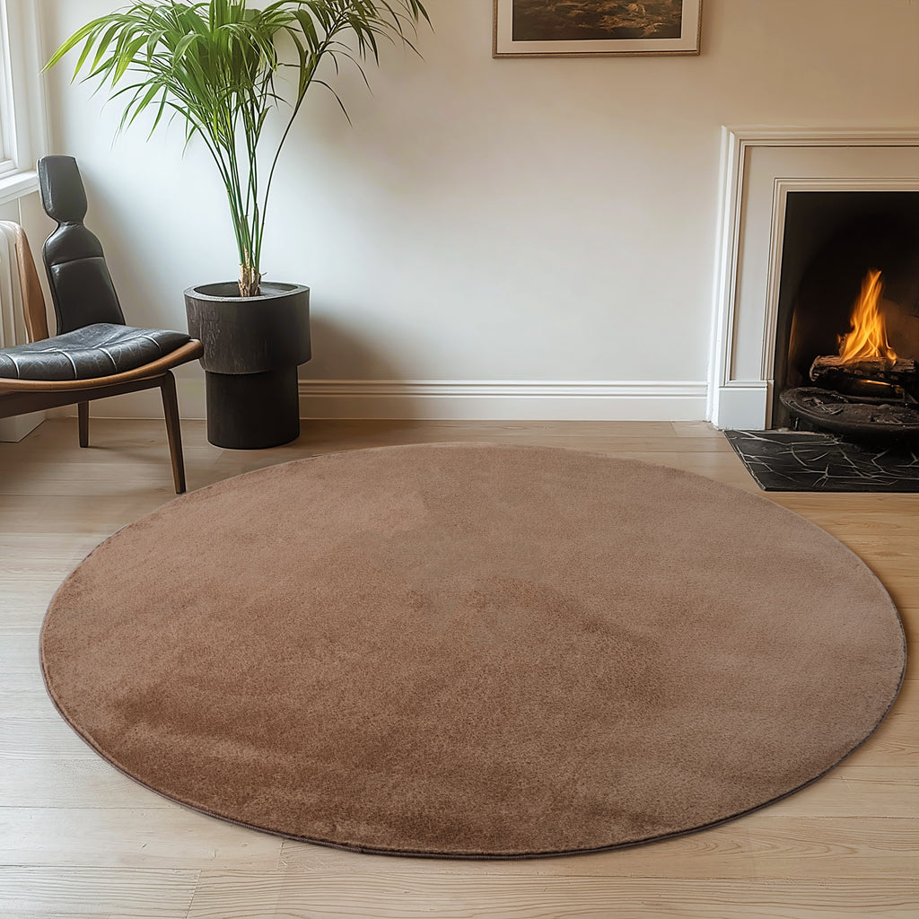 Amber 1400 mocca · Kuschelweicher Hochflor-Teppich