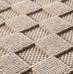 Hira 2203 beige · Moderner Strukturteppich mit geometrischem 3D-Rautenmuster